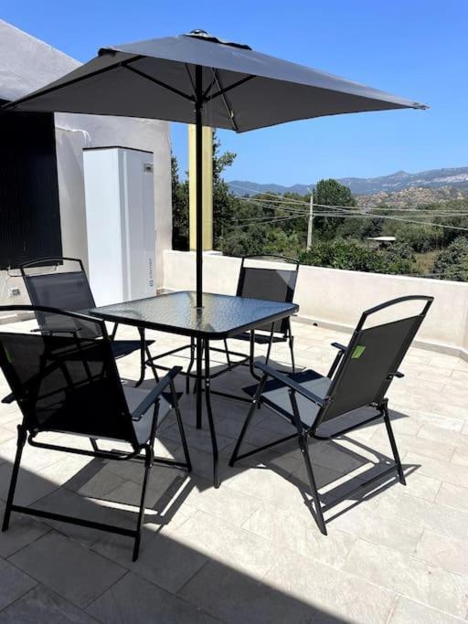 I Tre Soli Casa Vacanze Lotzorai Exteriör bild